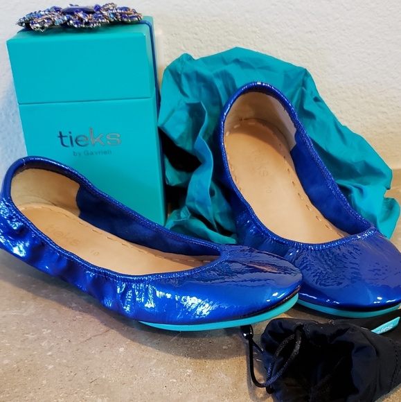 sapphire tieks